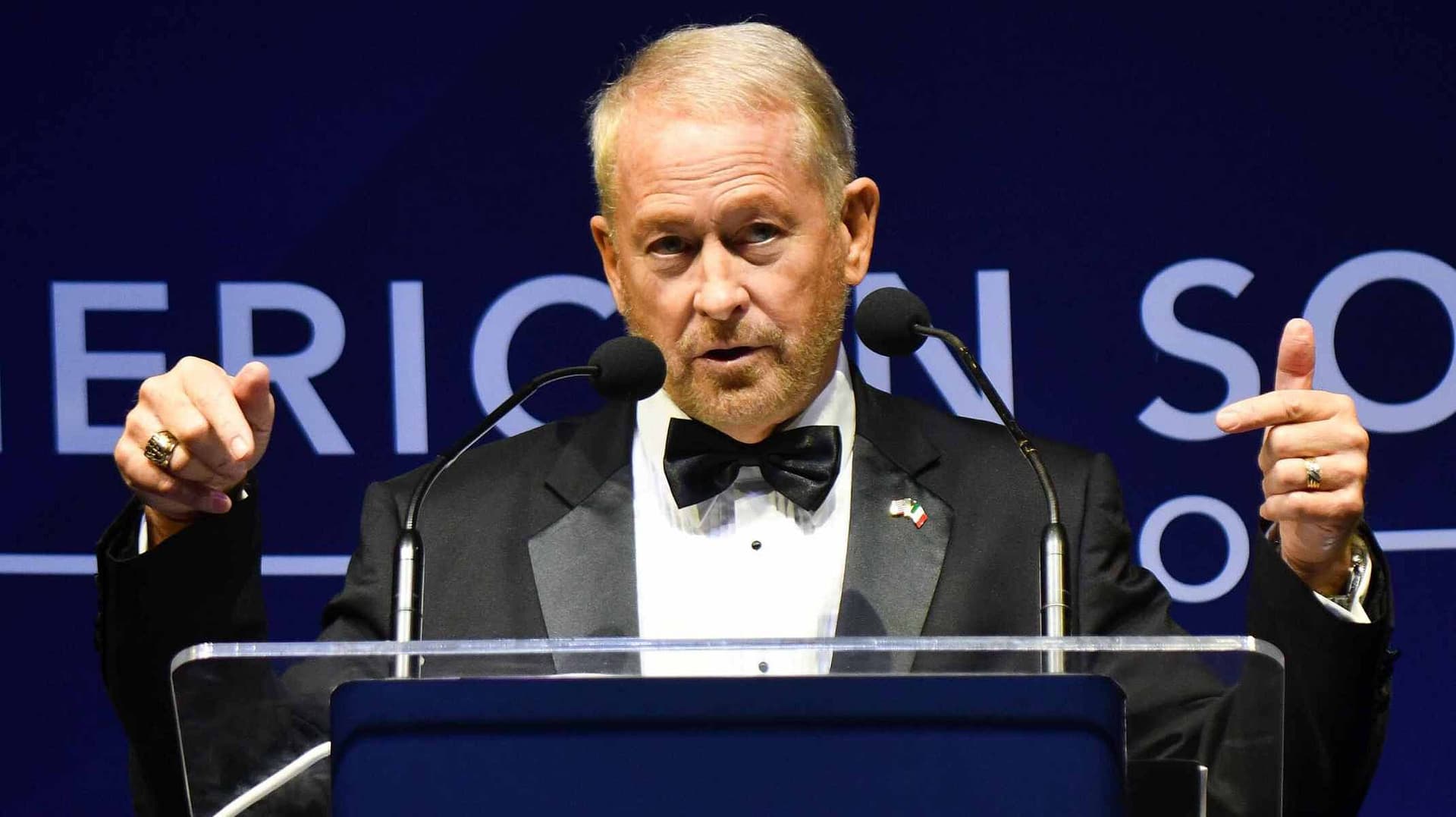 Ronald Johnson Felicita a las Fuerzas Armadas de México por Golpe al Narcotráfico