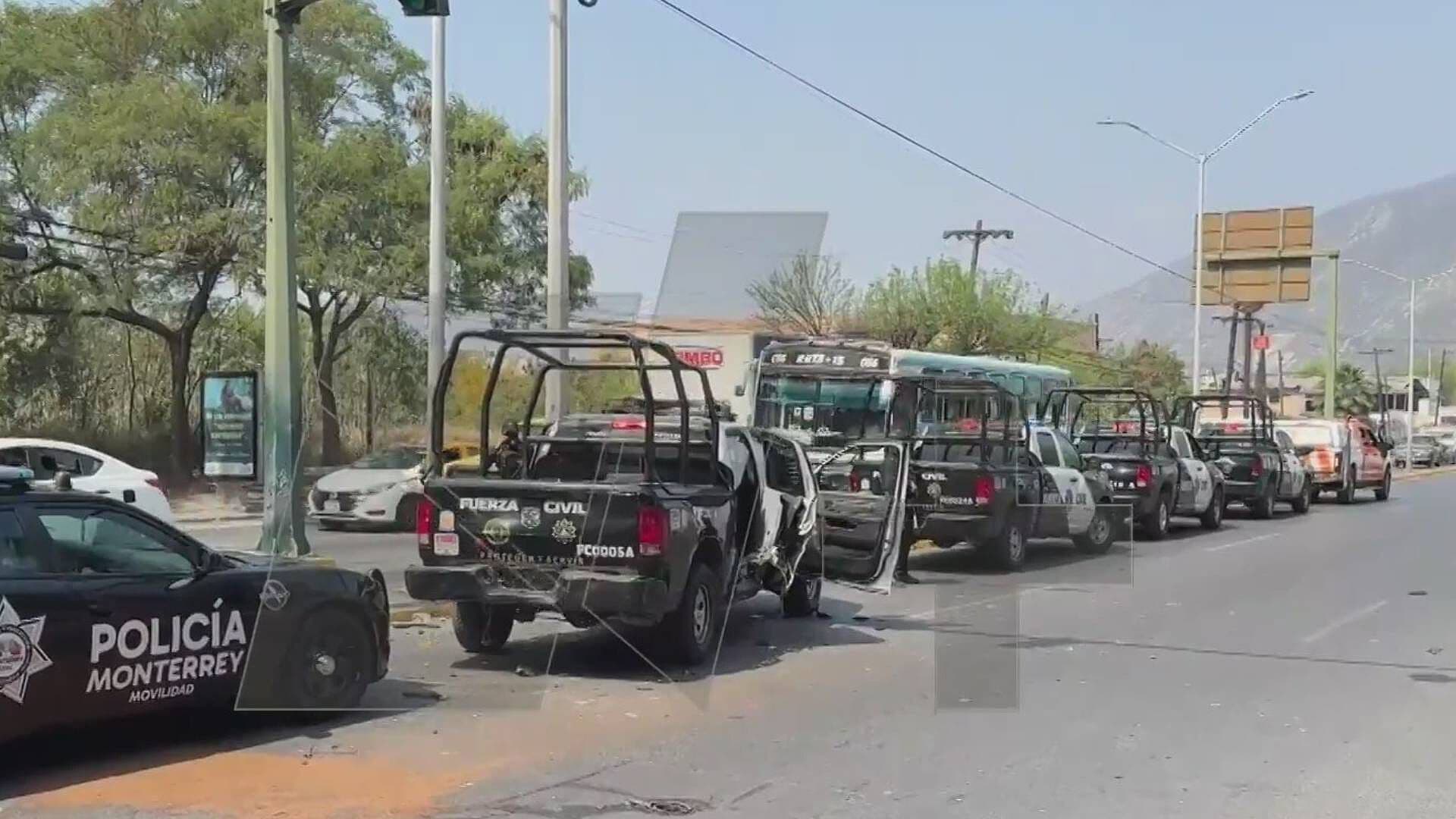 Deja 3 Heridos Choque de Patrulla de Fuerza Civil en Colonia Lomas de Topo Chico en Monterrey