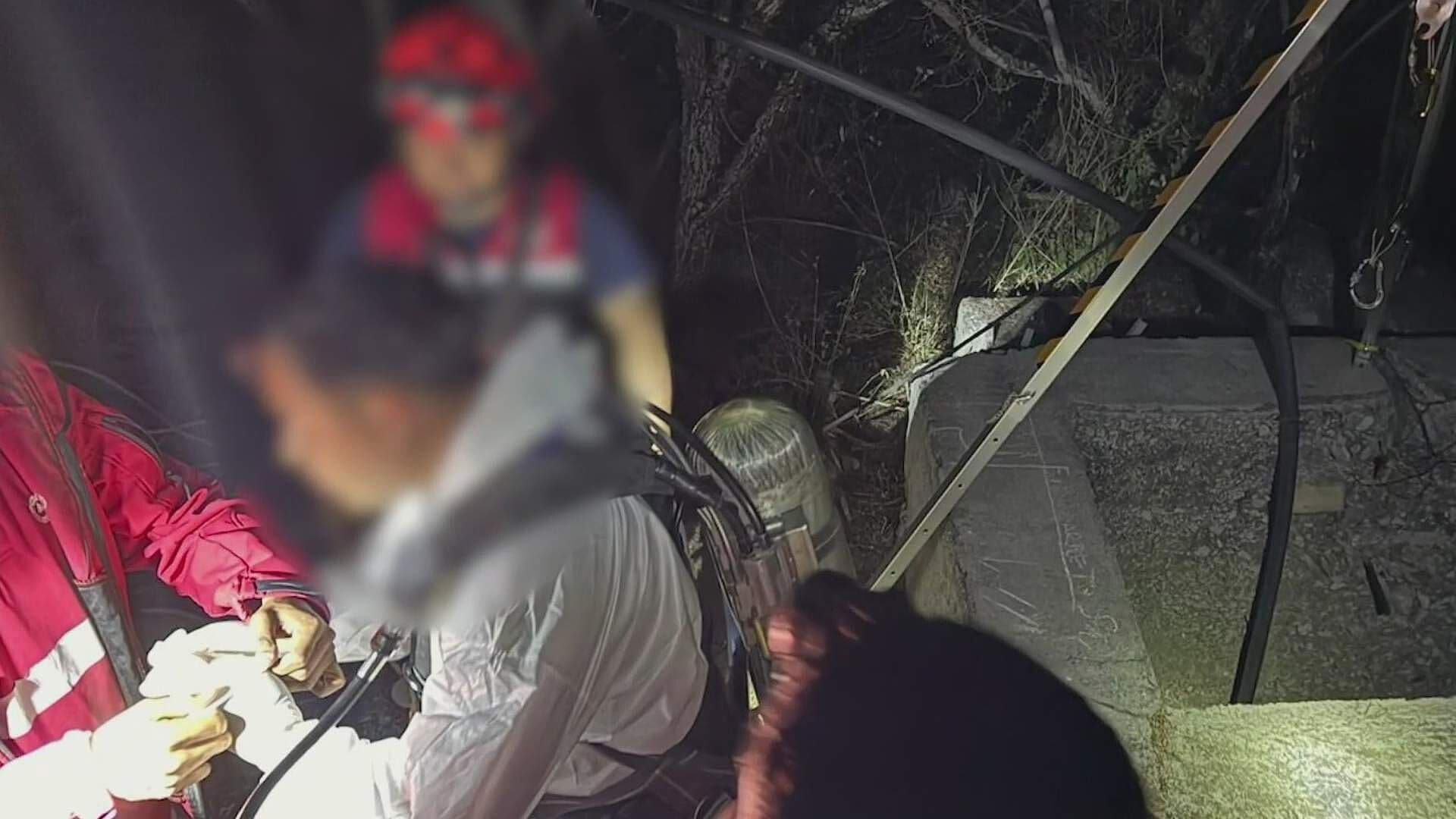 Confirman Hallazgo de Restos de un Desaparecido al Fondo de Una Noria de Salinas Victoria