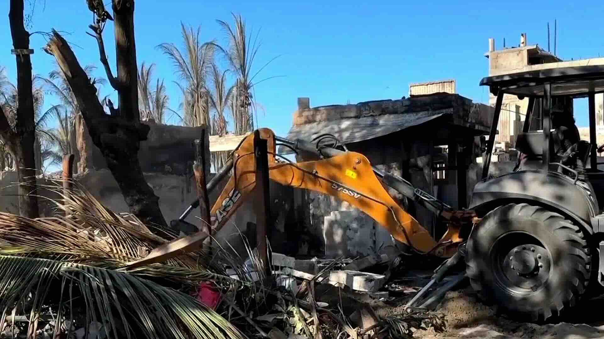 Incendio en Puerto Escondido Deja Más de 450 Personas Sin Empleo y Demuelen Negocios