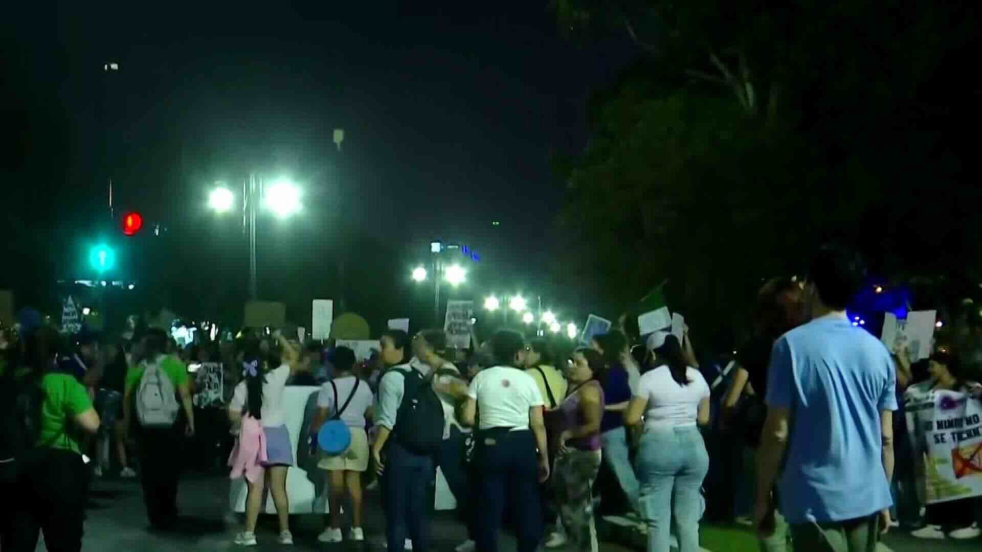 Mujeres Marchan en Mérida, Yucatán, Durante el 8M por Igualdad y Justicia de Género