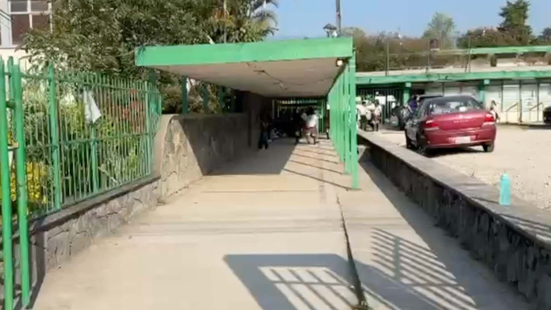 Estudiantes Denuncian Presunto Acoso en Preparatoria de Coatepec