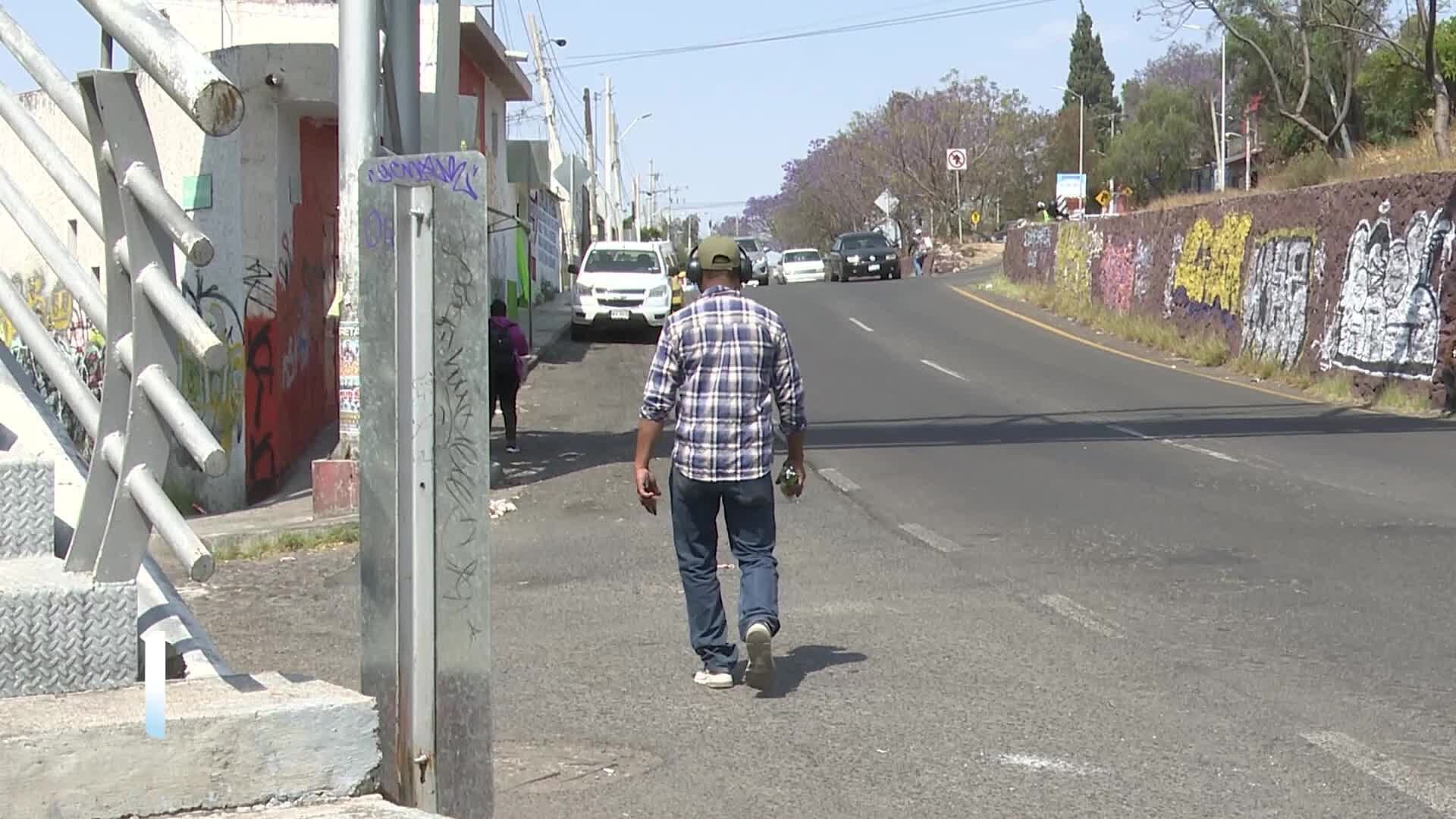 Puente Peatonal en Menchaca es Ignorado por Peatones en Querétaro