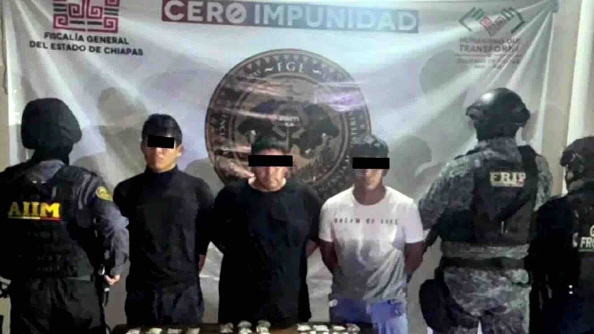 Detienen a 3 Presuntos Miembros del CJNG en Huixtla, Chiapas con Armas y Drogas