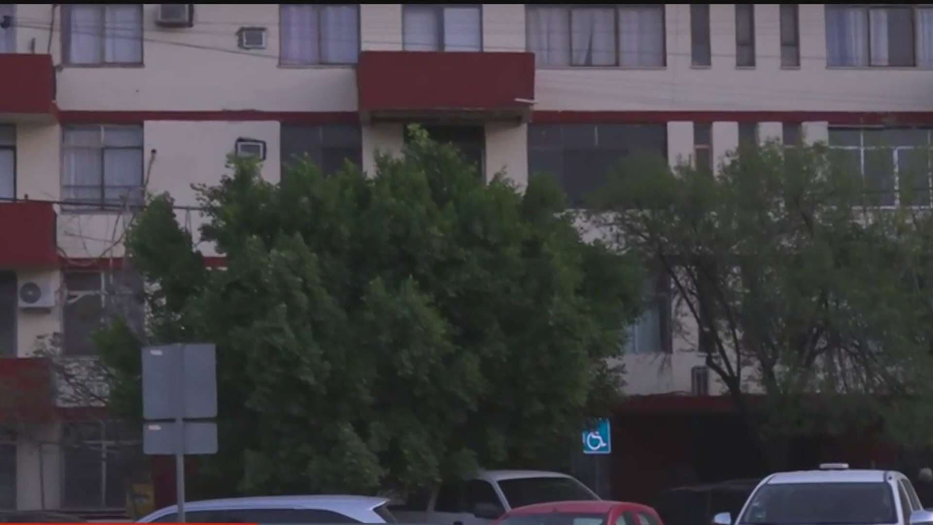 Dejan Fuertes Vientos Sin Luz a Vecinos de Condominios Constitución en Monterrey