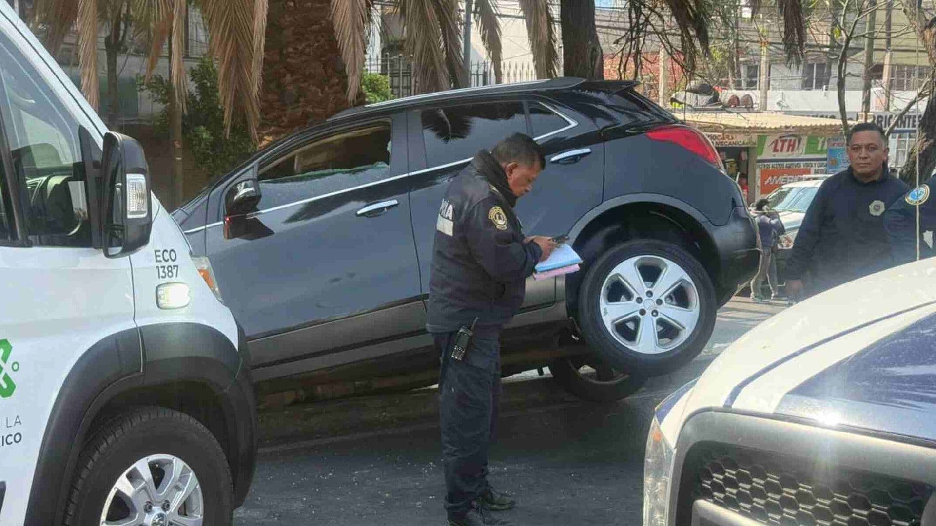 Balacera Hoy en Iztacalco: Balean y Matan a Hombre en su Camioneta tras Intento de Asalto