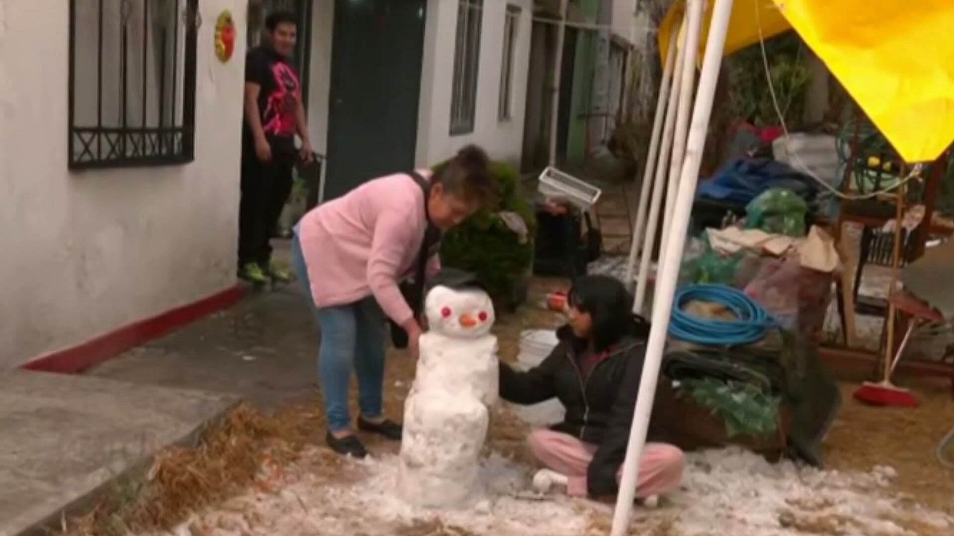 Granizada en Cuautitlán Izcalli Hoy: Niños Forman Figuras de Hielo tras Tormenta en Edomex