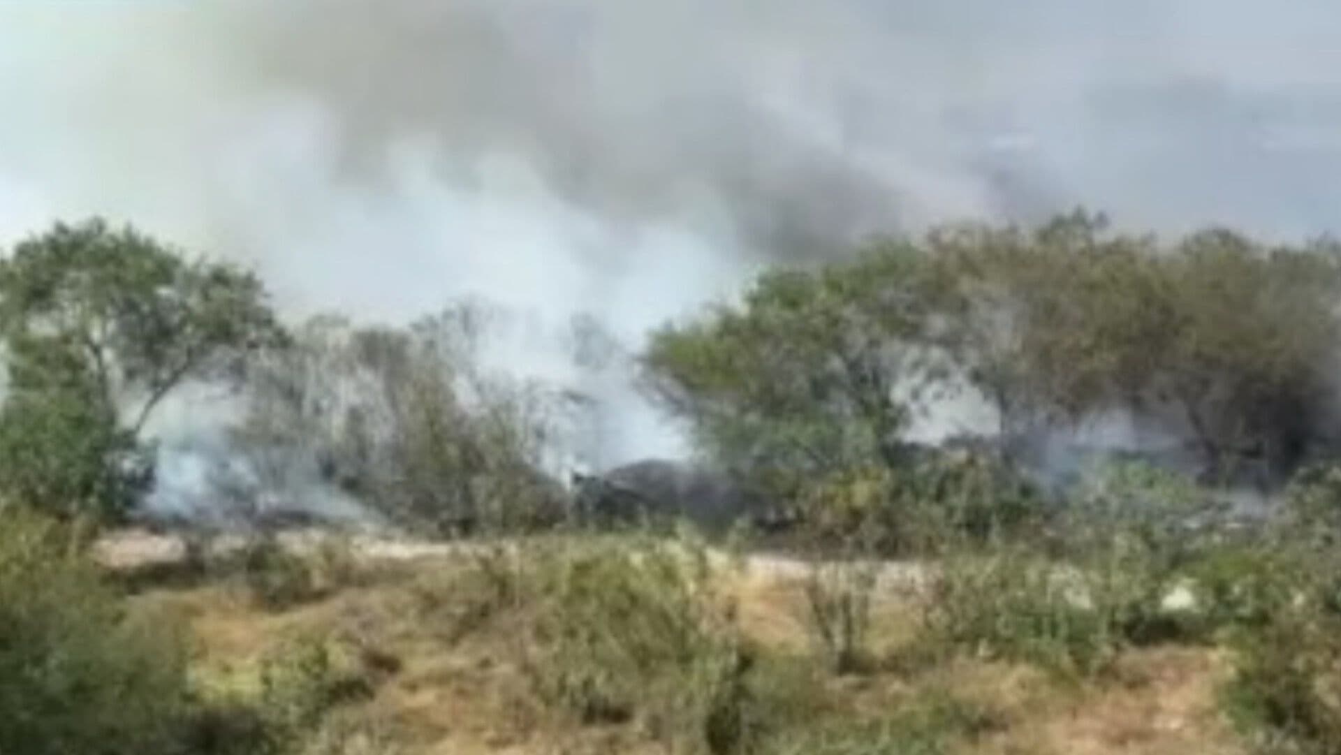 Moviliza Incendio en Río Santa Catarina en Guadalupe, Nuevo León