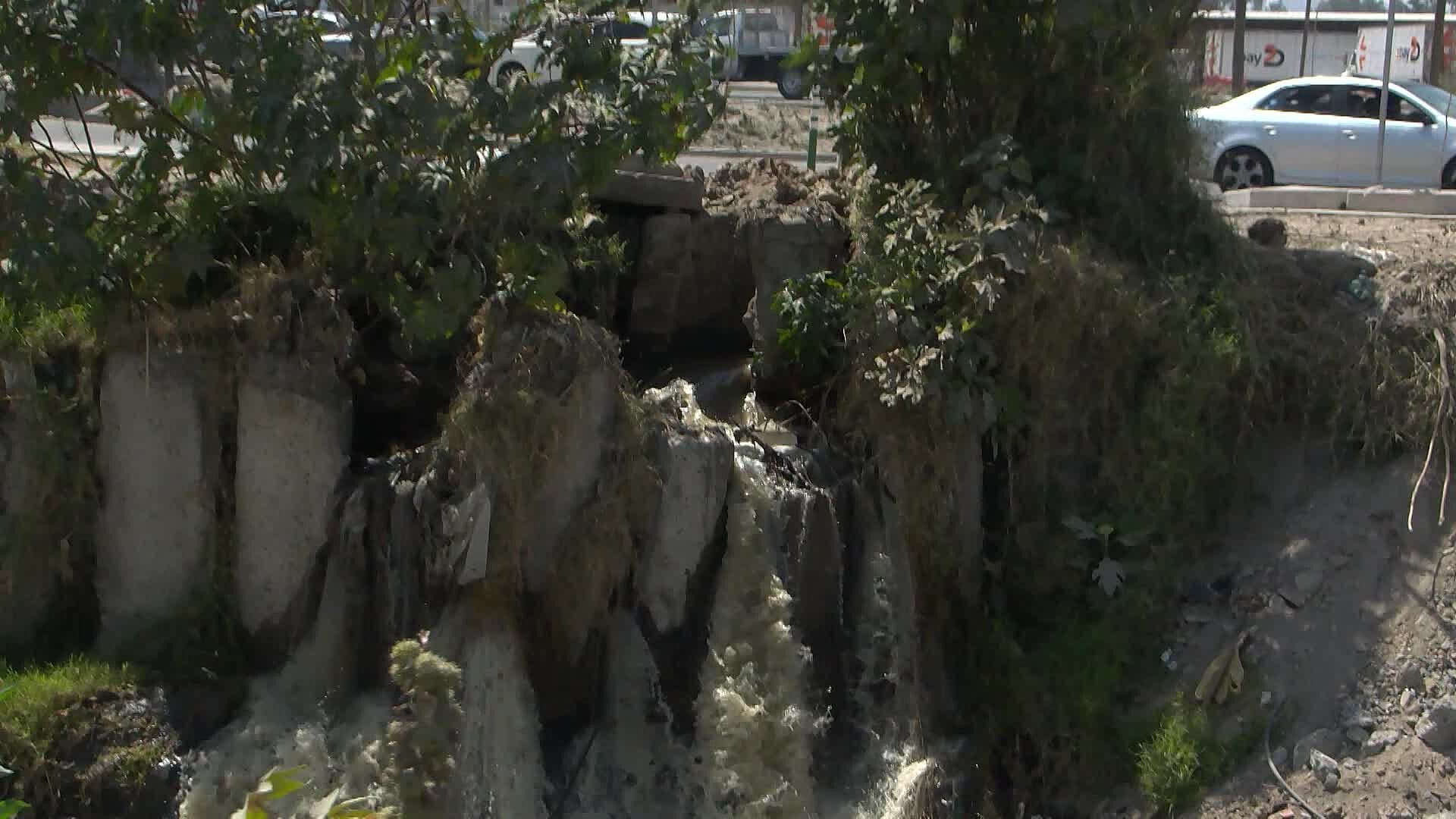 Descargas Clandestinas de Aguas Negras Contaminan el Arroyo Seco
