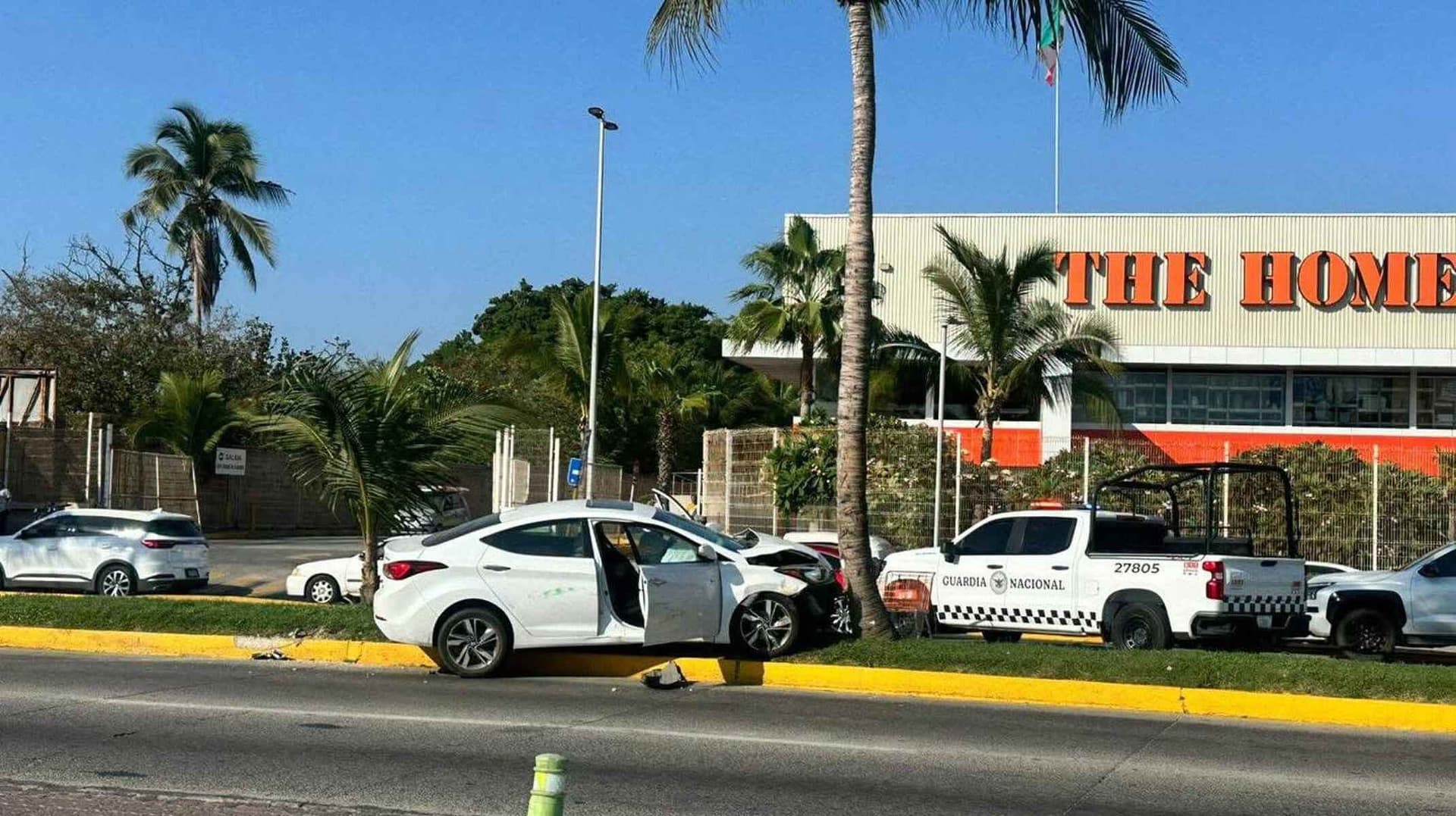 Pánico Esta Tarde en Manzanillo por Persecución y Ataque Armado en el Bulevar Miguel de la Madrid; ¿Qué Pasó?