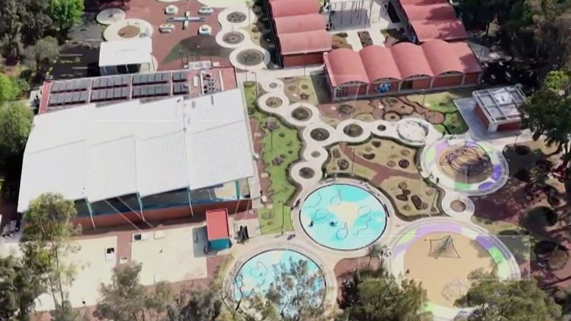 Vecinos Denuncian Anomalías en Utopía en CD Deportiva, Iztacalco