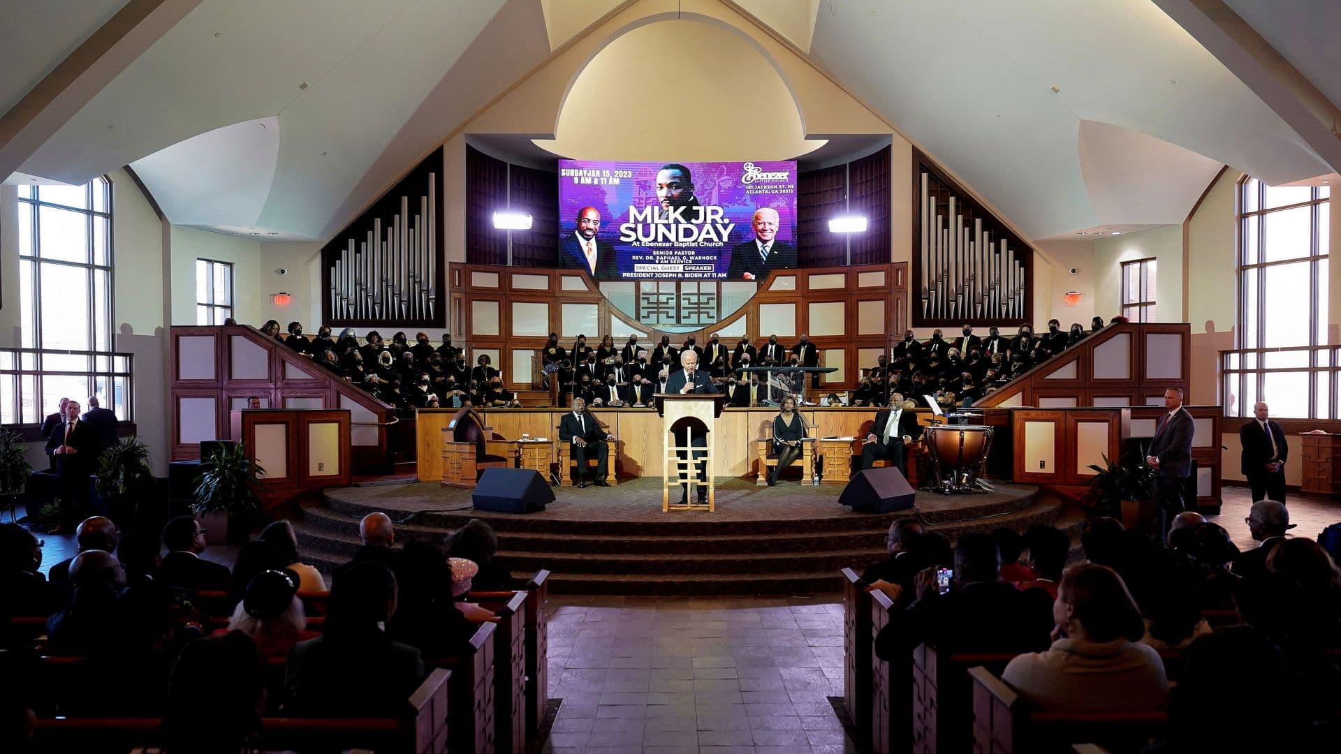 Biden Participa en Misa en Honor a Martin Luther King