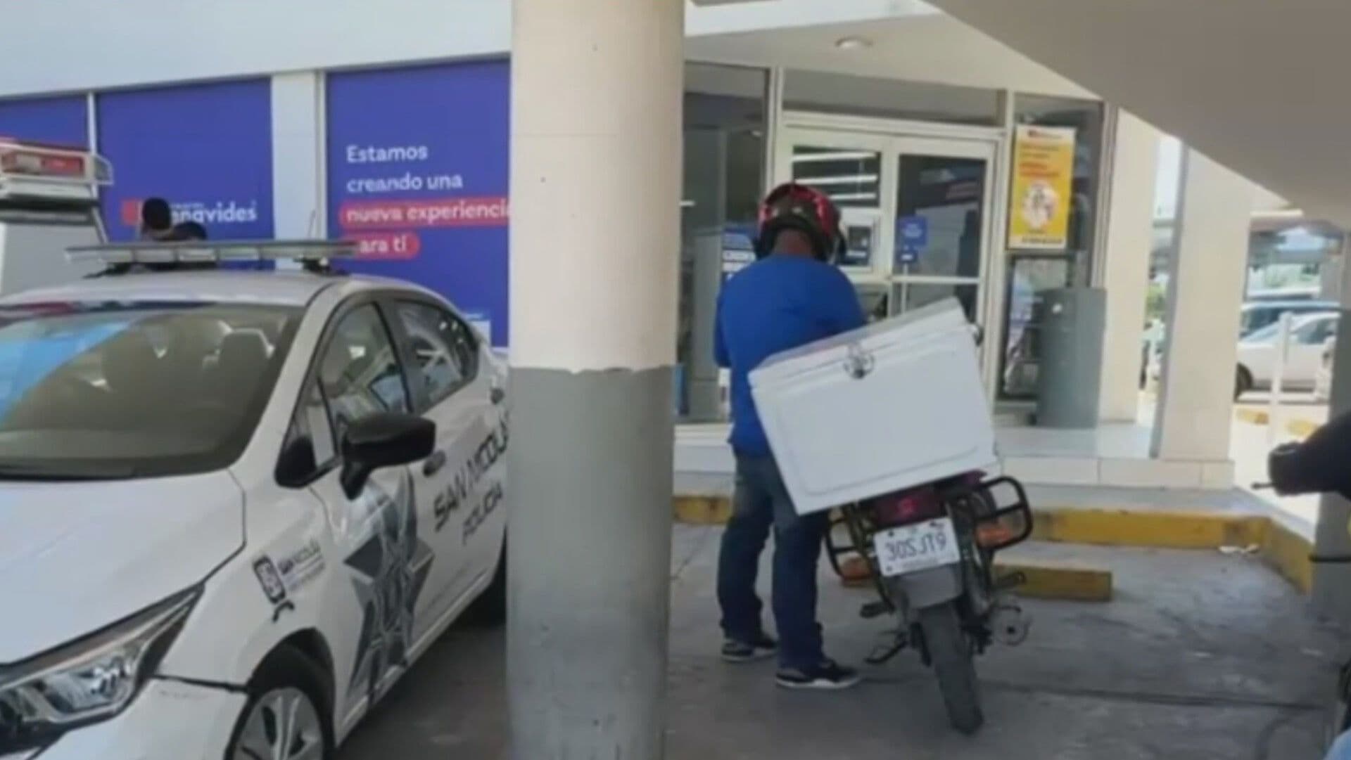 Intentan Extorsionar a Empleado de Farmacia en Colonia Anáhuac en San Nicolás, Nuevo León