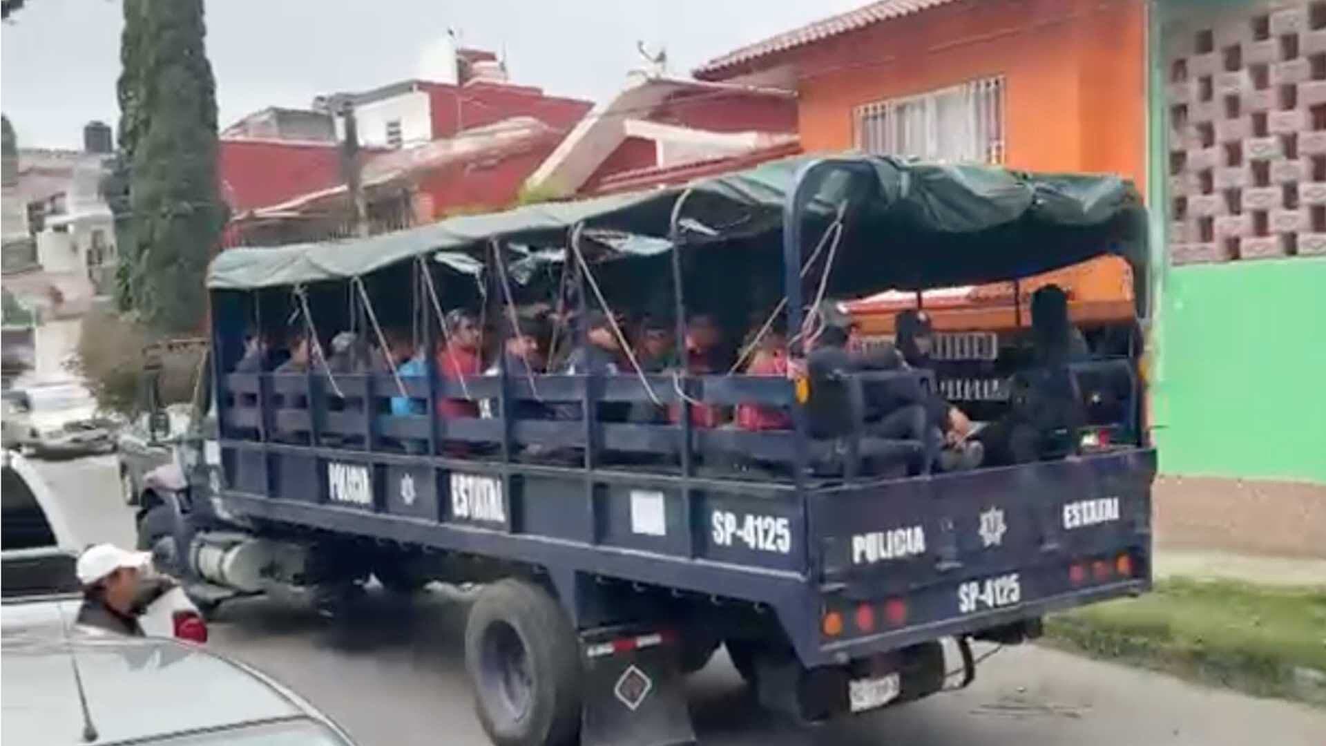 Confirman Aseguramiento de 229 Migrantes al Interior de Tráiler en Rinconada