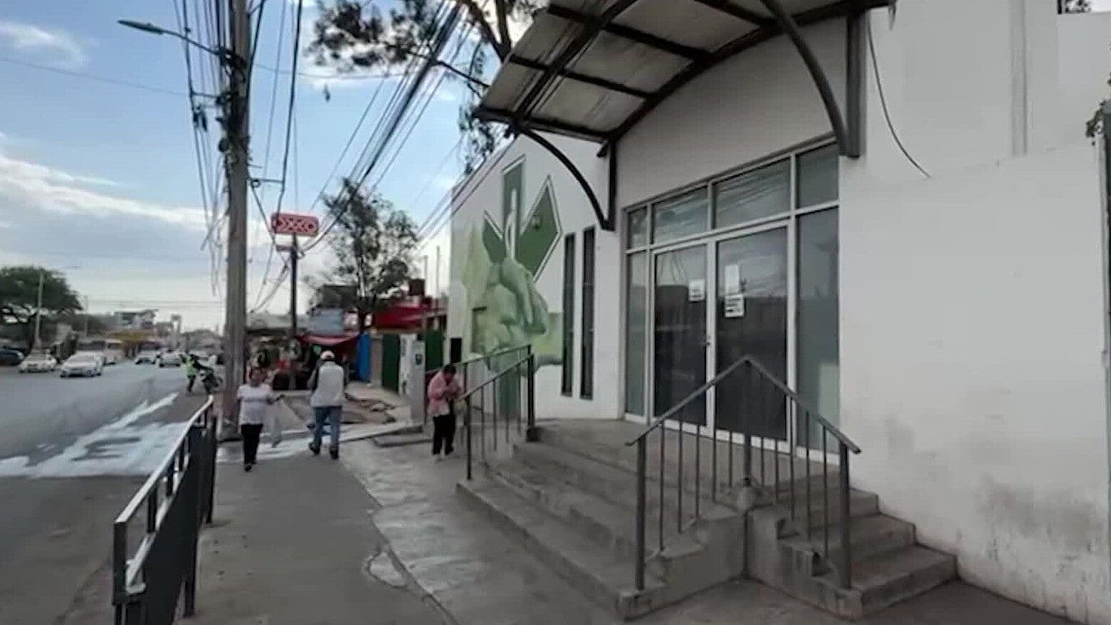 Mujer Apuñala a su Esposo tras una Discusión en Plena Calle en Tlajomulco