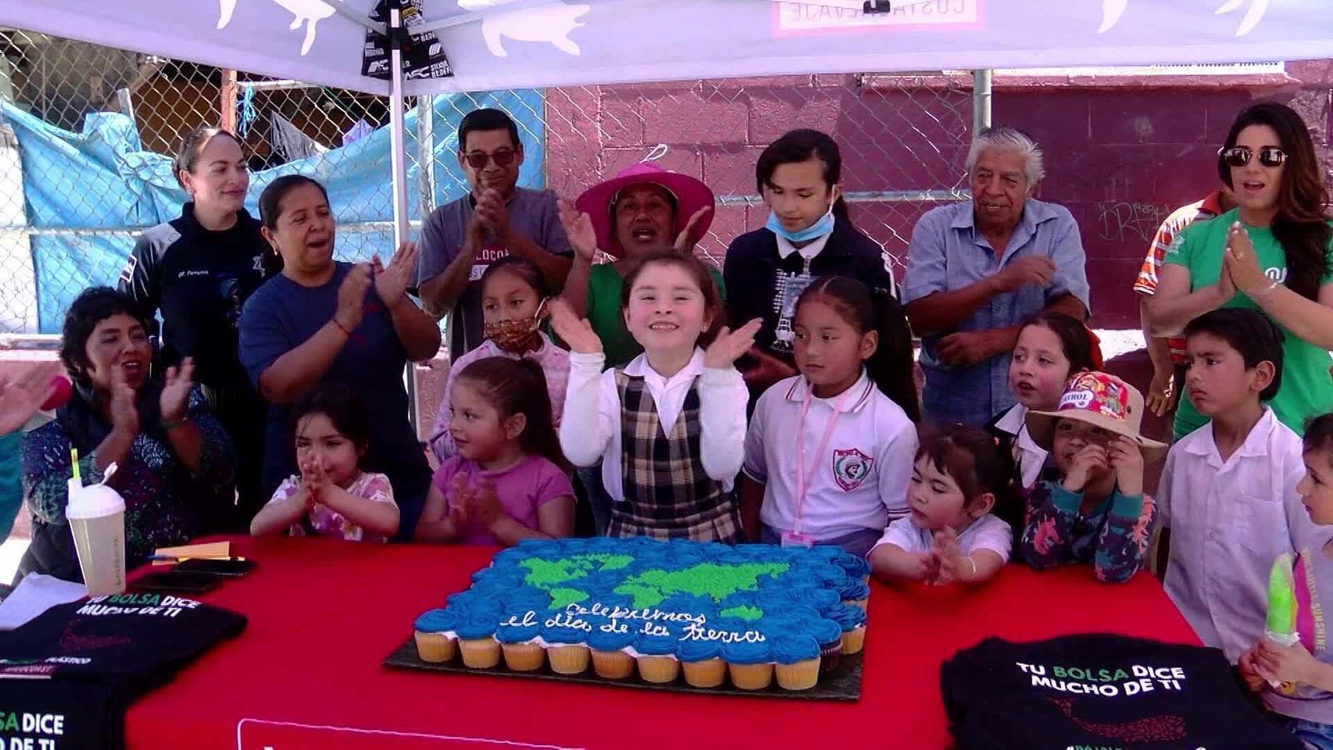 Niños y Niñas Celebran el Día Mundial de la Tierra en la Colonia Los Laureles