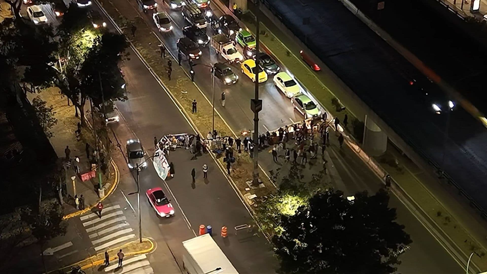 Así se Ve Caos y Filas Kilométricas en Periférico en Tlalpan por Alumnos del ENAH