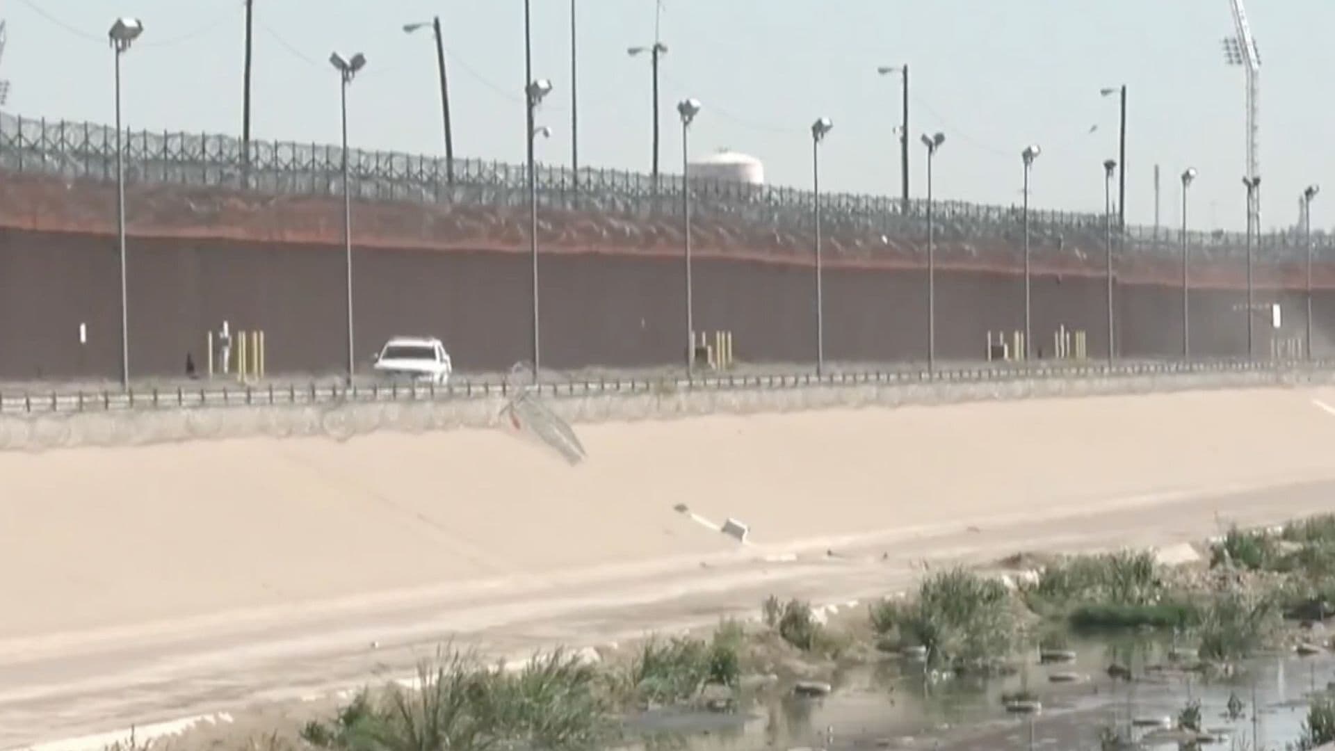 Derrame de Aguas Negras en El Paso, Texas, Llega al Río Bravo en Ciudad Juárez