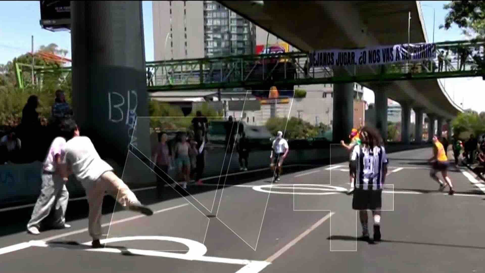 ¡Caos Vial! Manifestantes Bloquean Periférico Sur con Avenida del Zapote en CDMX