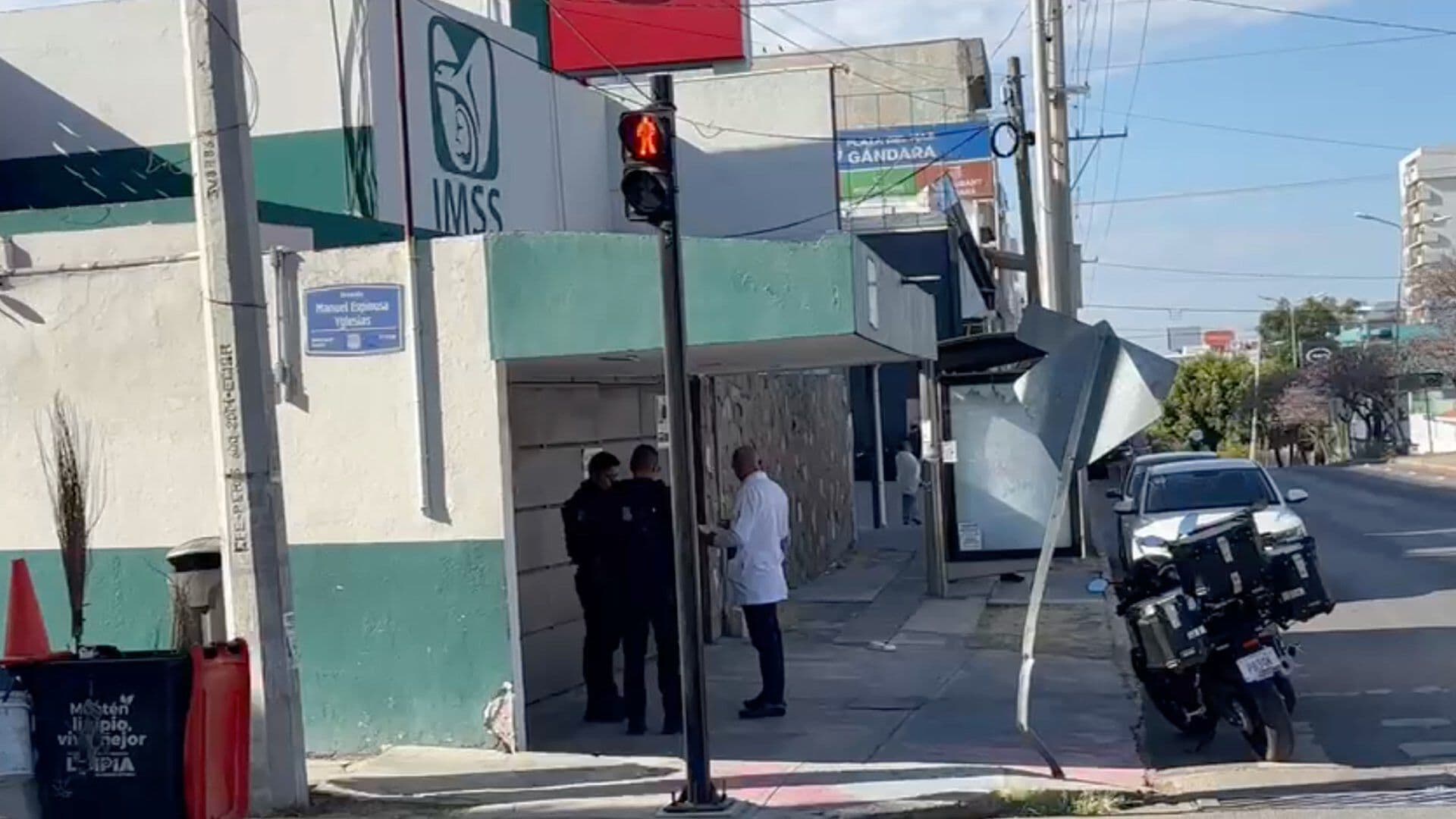 Reportan Robo de Medicamento de Farmacia de la Clínica 21 del IMSS en Puebla
