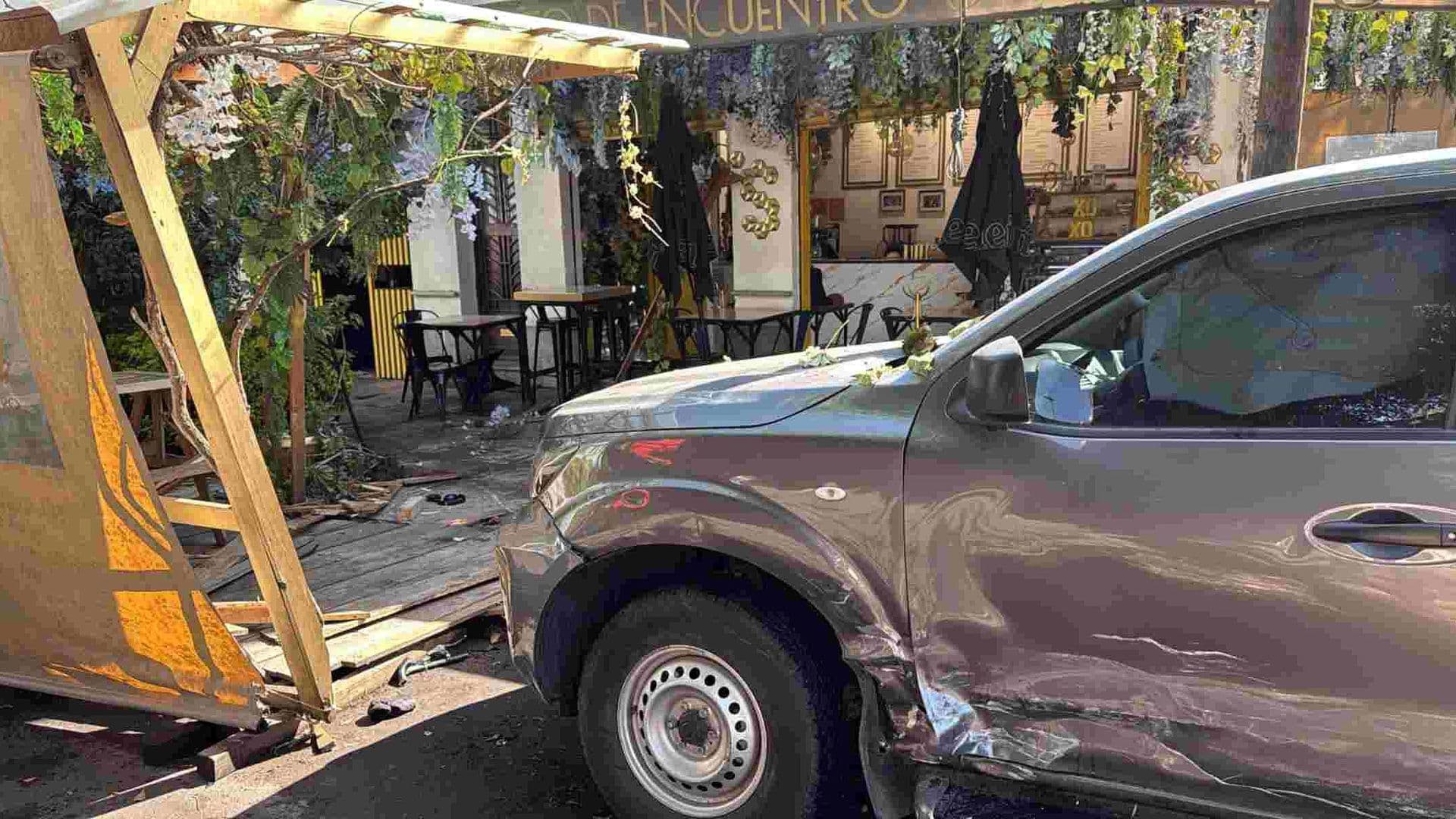 Aparatoso Choque en La Roma: Camioneta Arrolla a Ciclista en la Alcaldía Cuauhtémoc