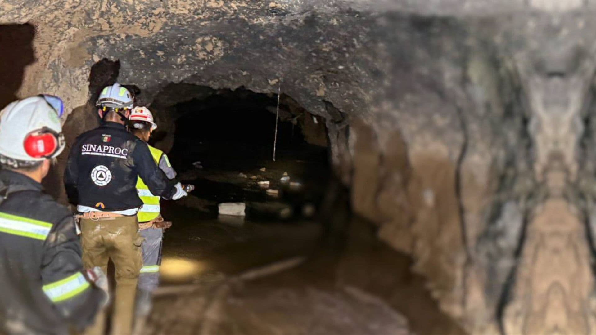 Se Cumplen 190 Horas de Trabajo Ininterrumpido para Rescatar a Mineros en El Rosario, Sinaloa