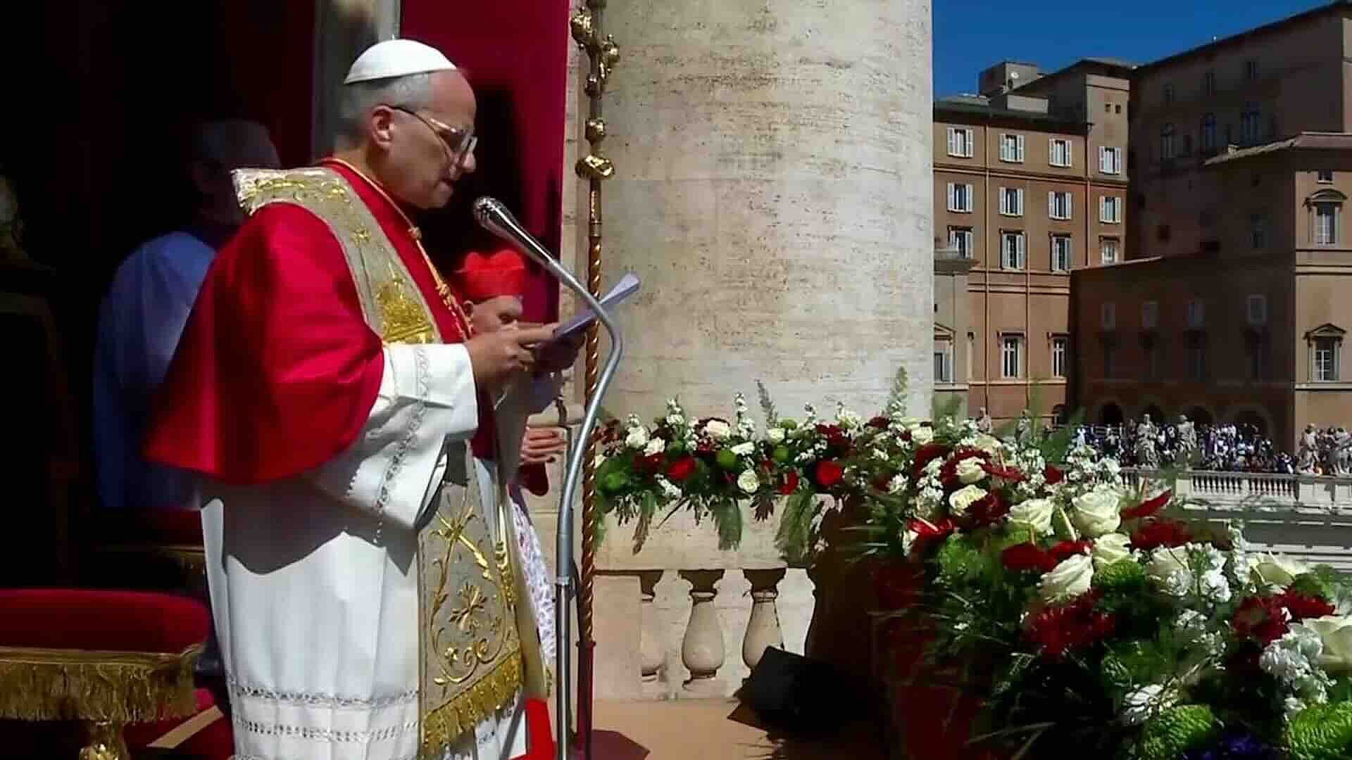 Papa León XIV Encabezó Vigilia Pascual y Llamó a la Paz en Basílica de San Pedro