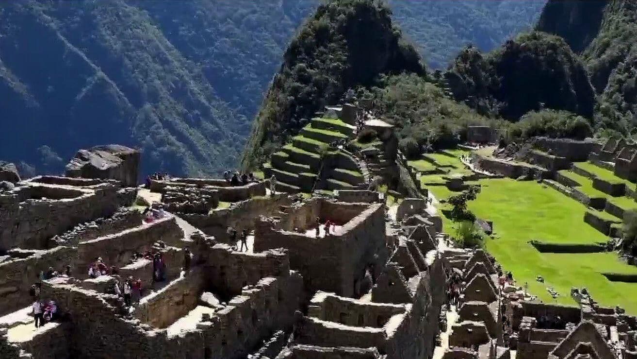 Machu Picchu, Una de las 7 Maravillas del Mundo