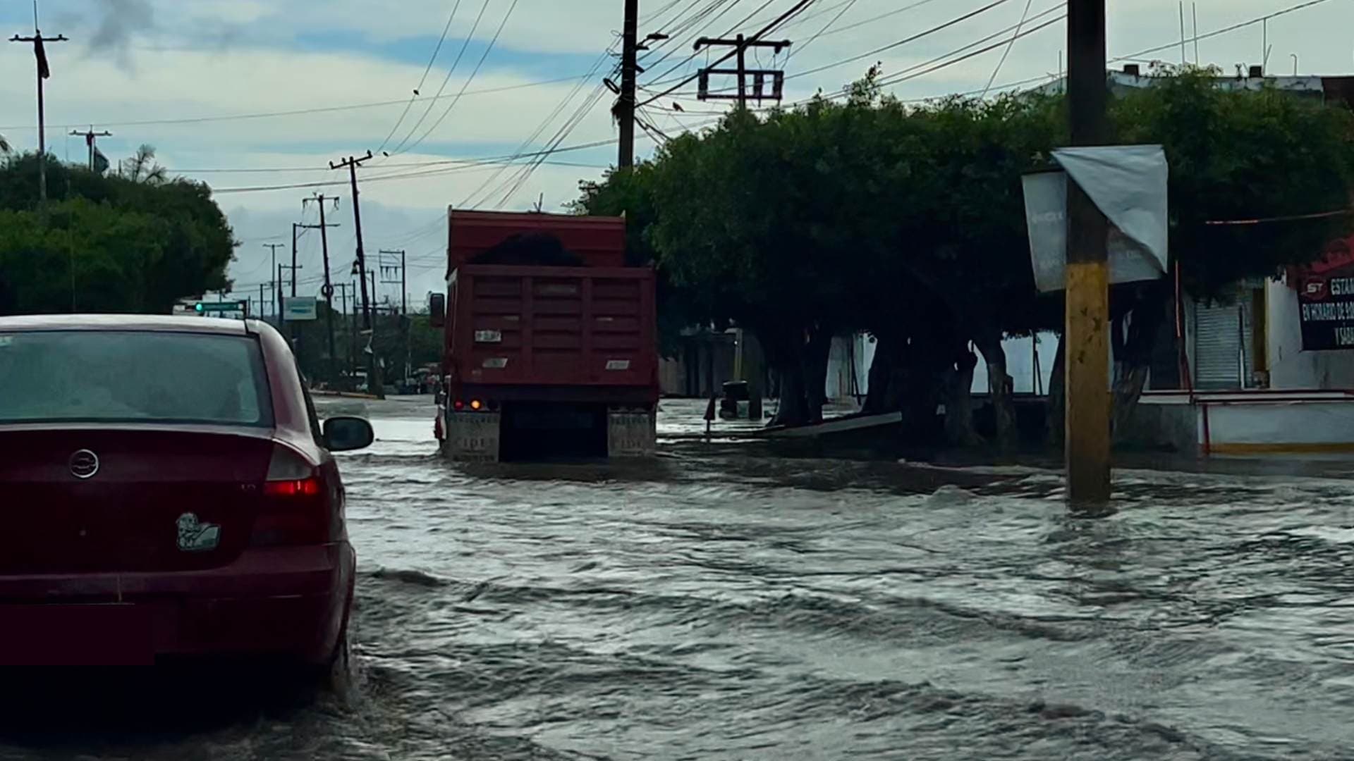 Inundaciones en Poza Rica Hoy: Reportan Afectaciones por Fuertes Lluvias