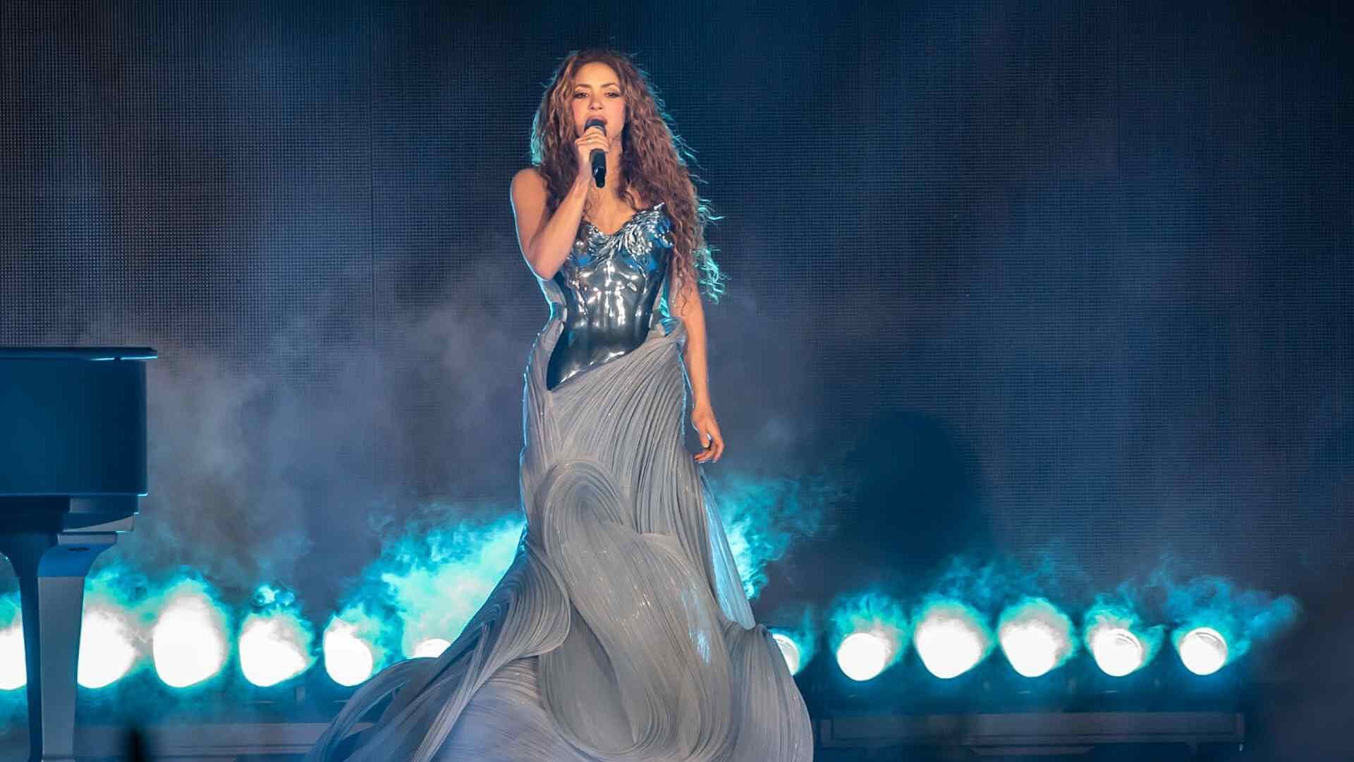 Tragedia Previo al Concierto de Shakira: Trabajador Muere Aplastado en Montaje de Escenario