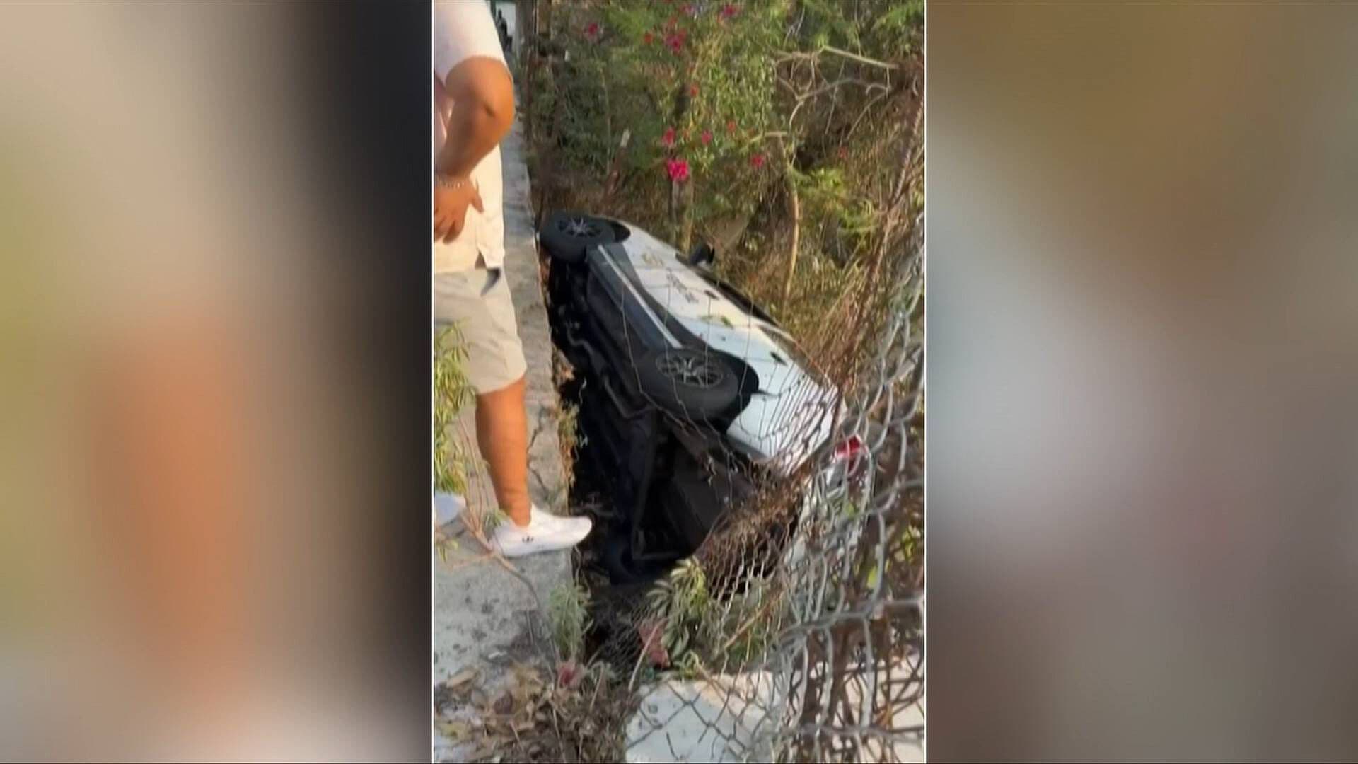 Conductor Se Queda Dormido y Cae con Todo y Auto al Patio de una Casa ...