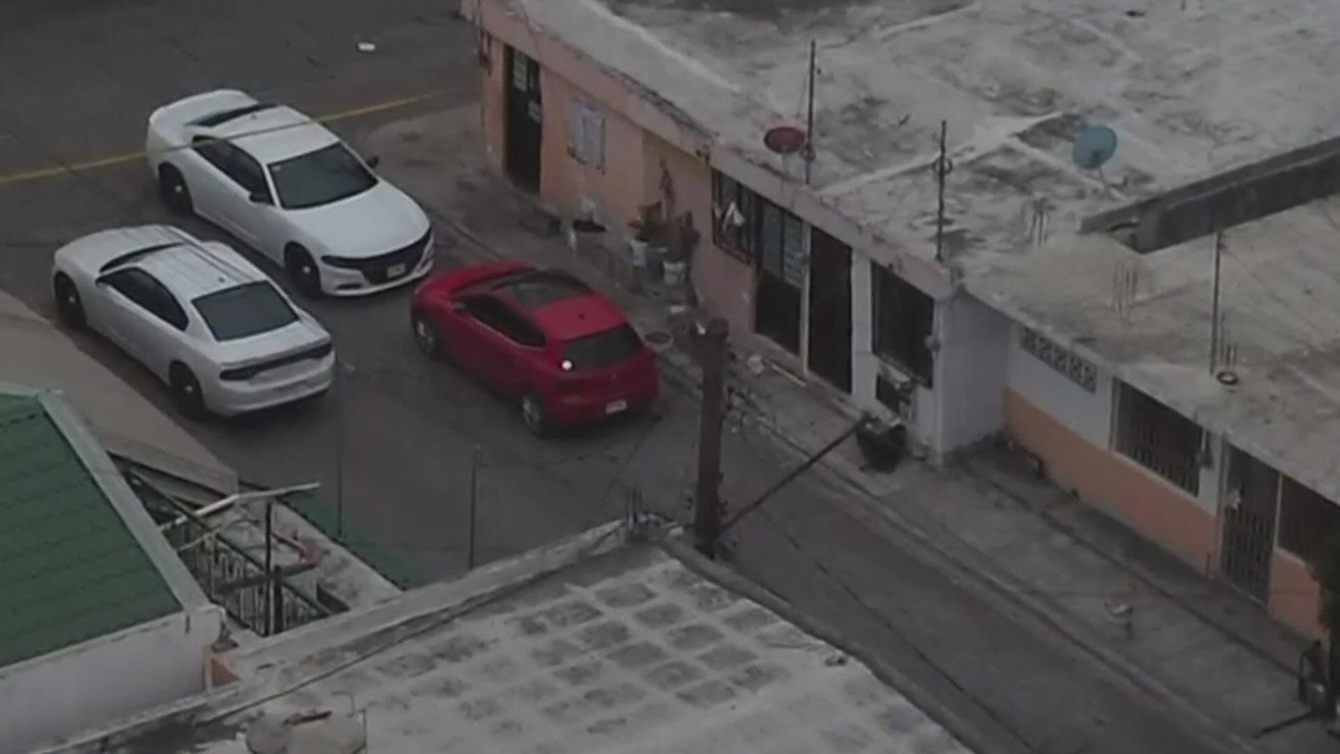 Catean Casa por Muerte de Ciudadana Rusa en Colonia Villa Luz en Apodaca