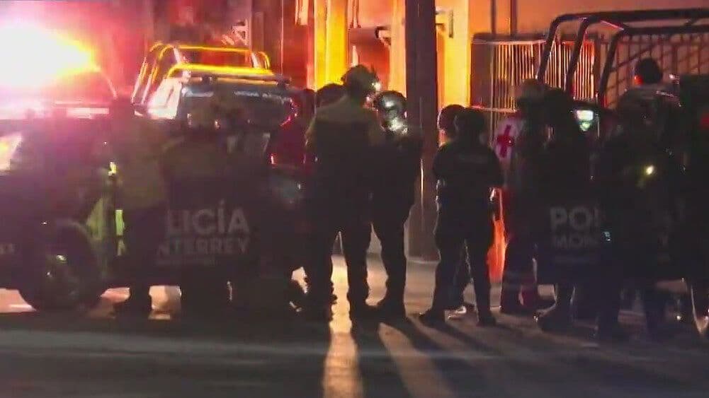 Dejan 4 Policías Heridos Choque de Patrullas en Monterrey