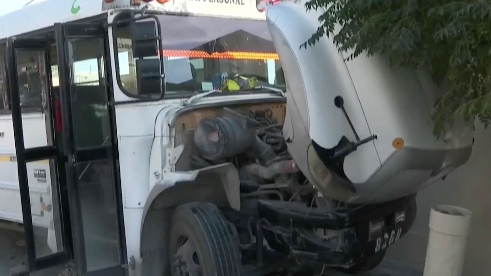 Camión de Transporte Impacta Casa en Ciudad Juárez; Vecinos Piden Instalación de Topes