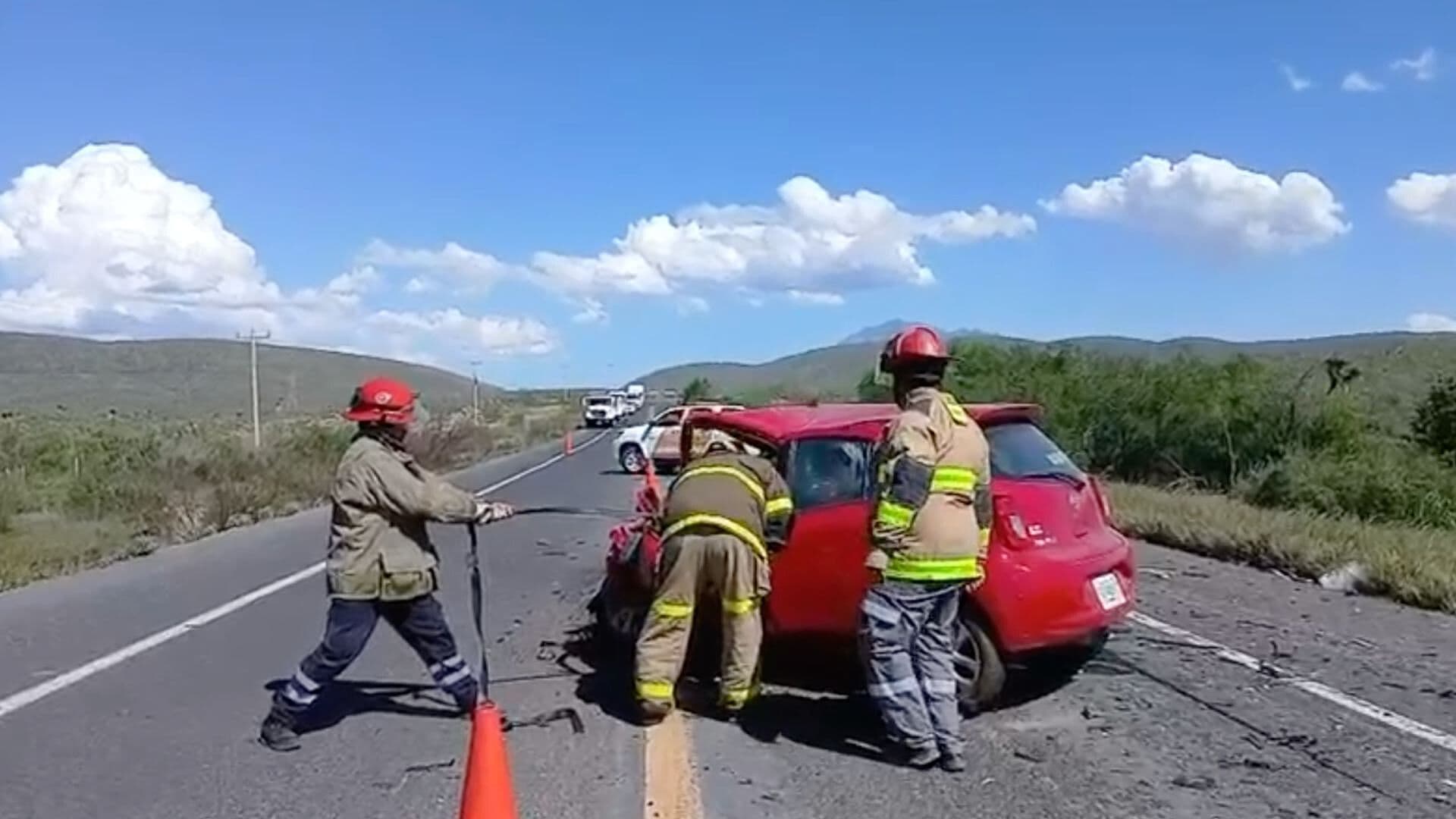 Accidente Vial Deja un Muerto y un Herido en Mina, Nuevo León