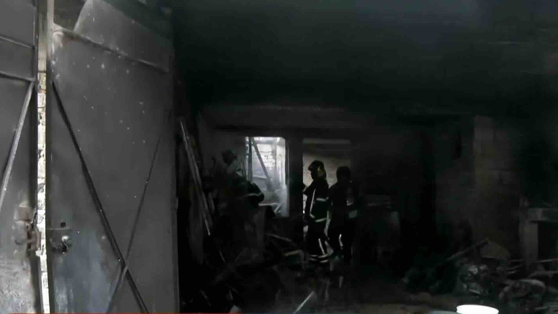 Incendio Consume Vivienda en Gustavo A. Madero, CDMX; Vecinos Intentaron Apagar el Fuego