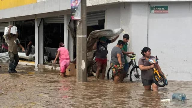 Actos de rapiña en Poza Rica, Veracruz. Foto: N+