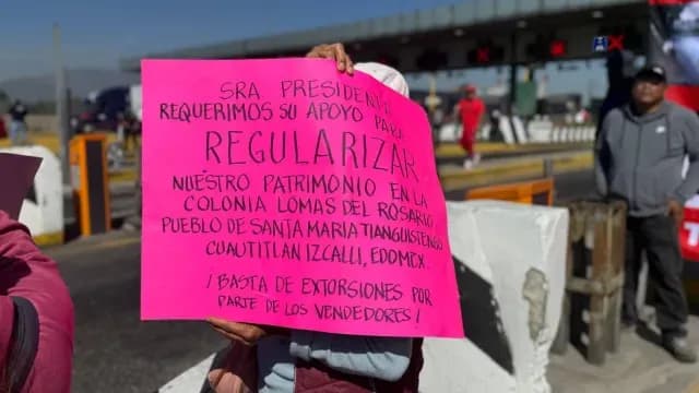 Protesta en la caseta de Tepotzotlán.