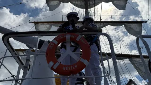 Buque Cuauhtémoc en Cozumel