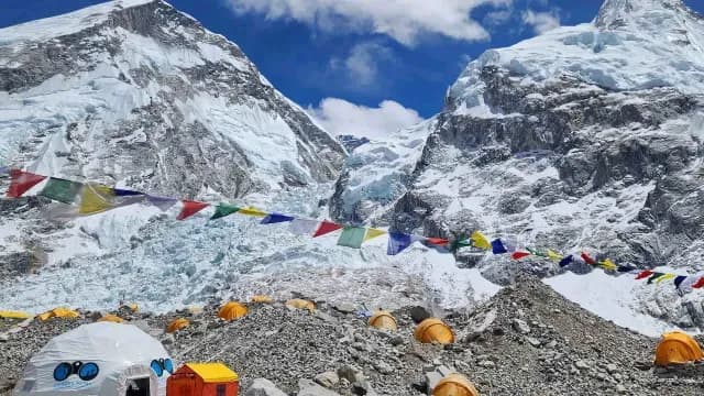 Campamento en las faldas del Everest