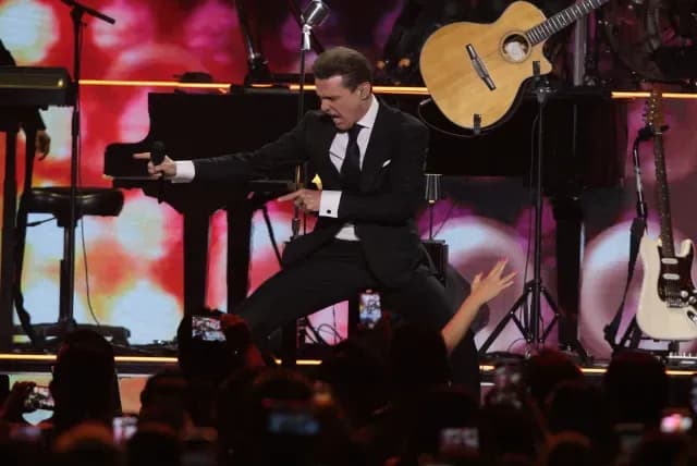 Luis Miguel cancela cinco conciertos