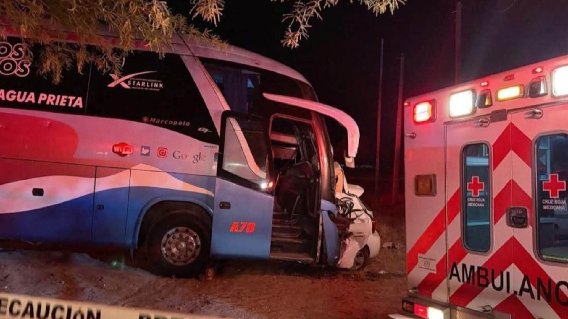 Mujer Pierde la Vida tras Accidente Entre Vehículo y Camión de Pasajeros en Sonora