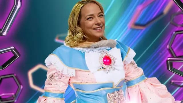 adamari lopez shiba moon la mascara