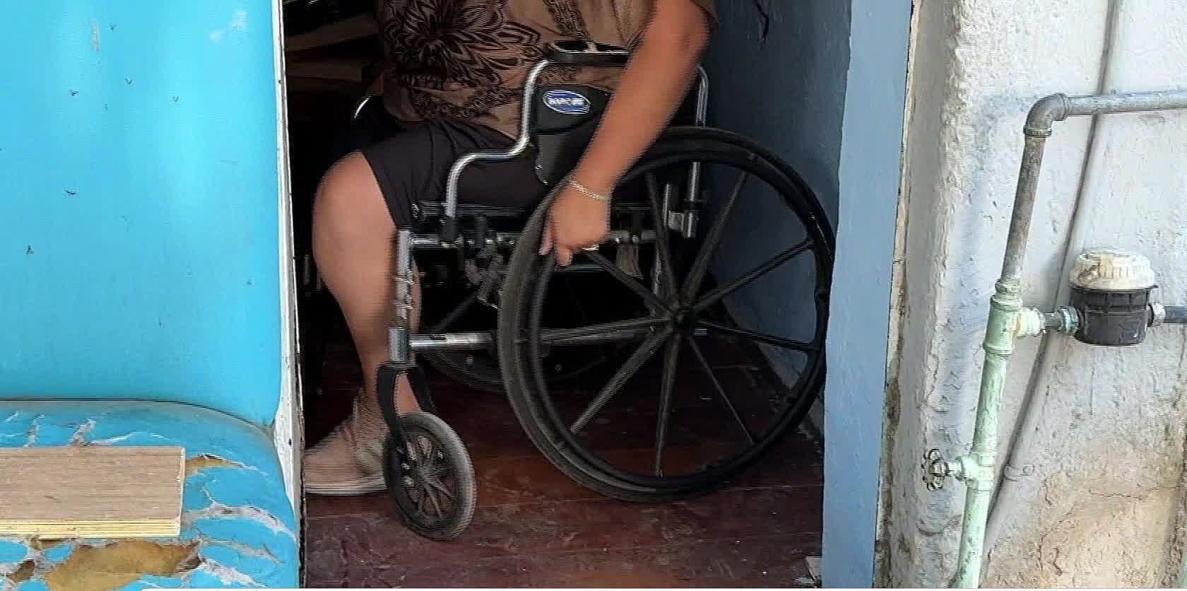 Norma Necesita Una Prótesis de Pierna; Vende Galletas Para Salir Adelante en Jalisco