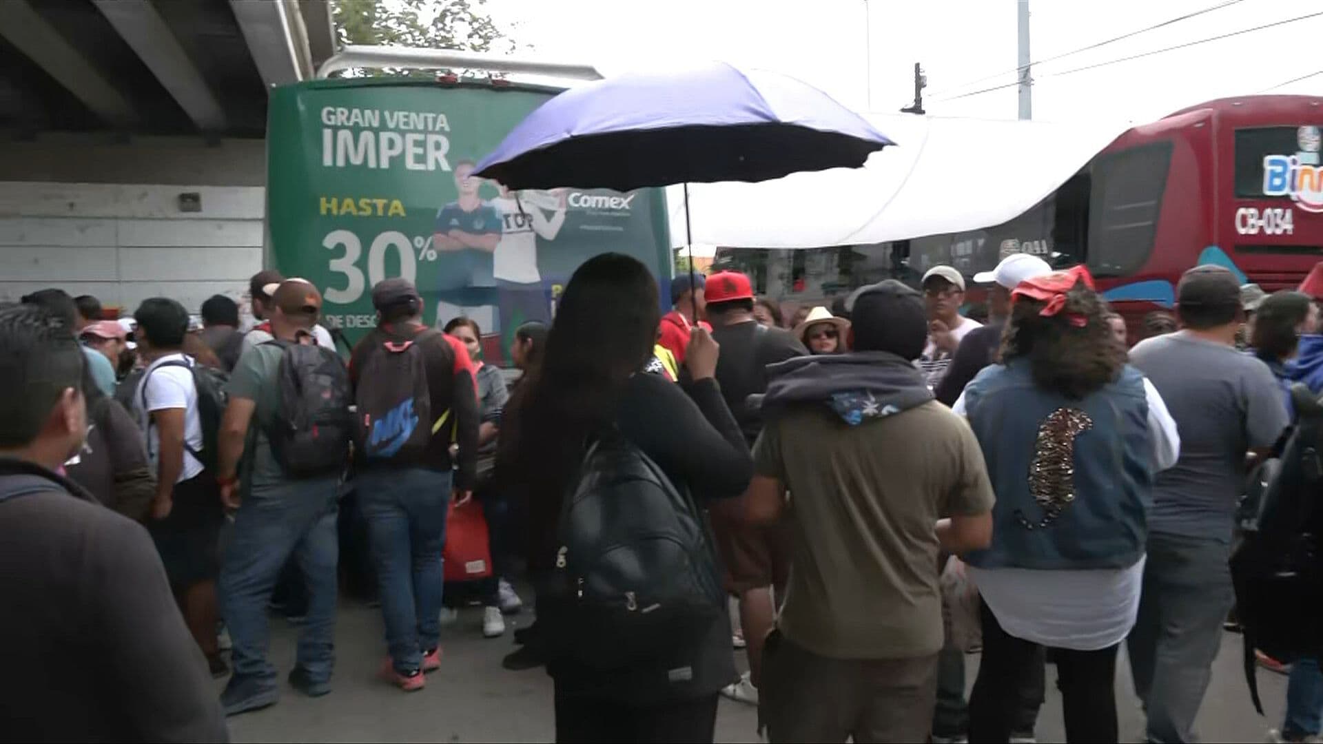 CNTE Toma Ciudad Judicial en Oaxaca; Exigen Acción Contra Alcalde de Mitla