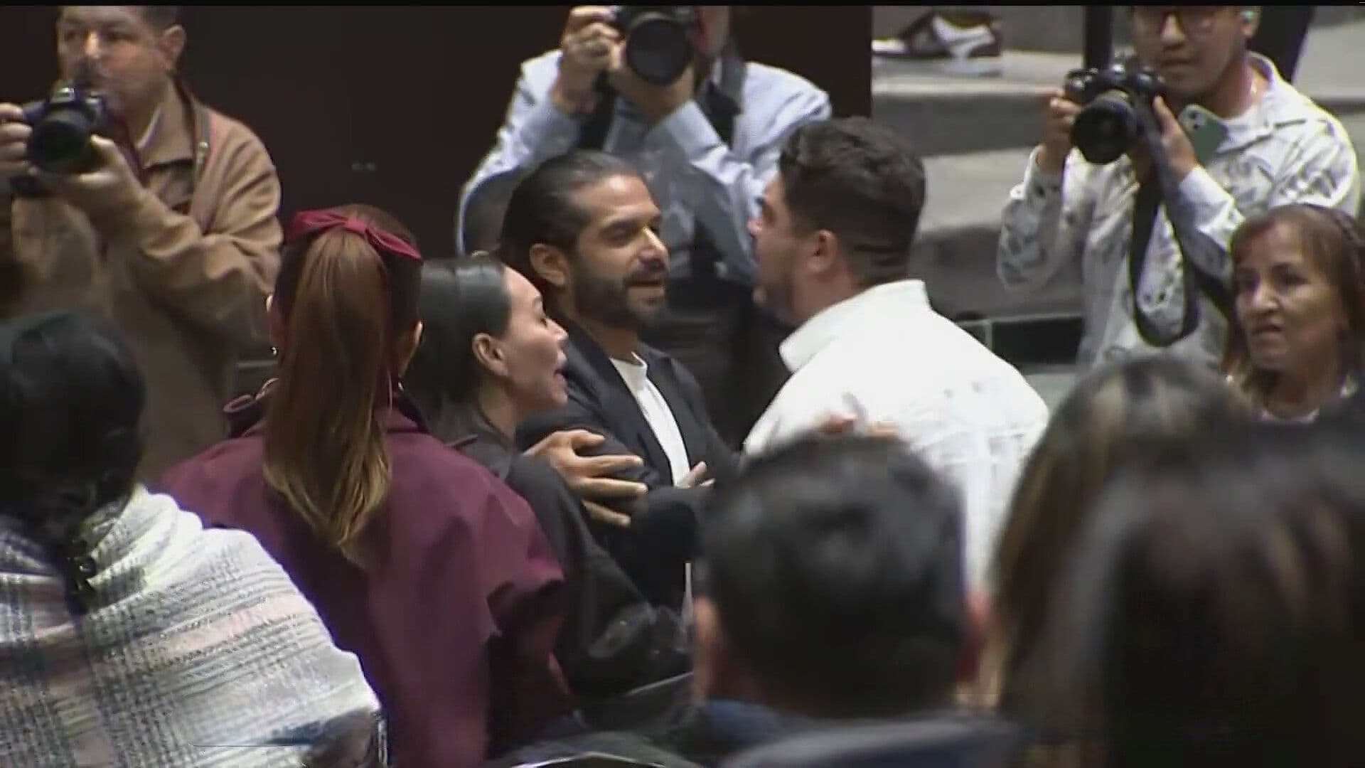 VIDEO: Empujones y Conato de Bronca HOY en la Cámara de Diputados