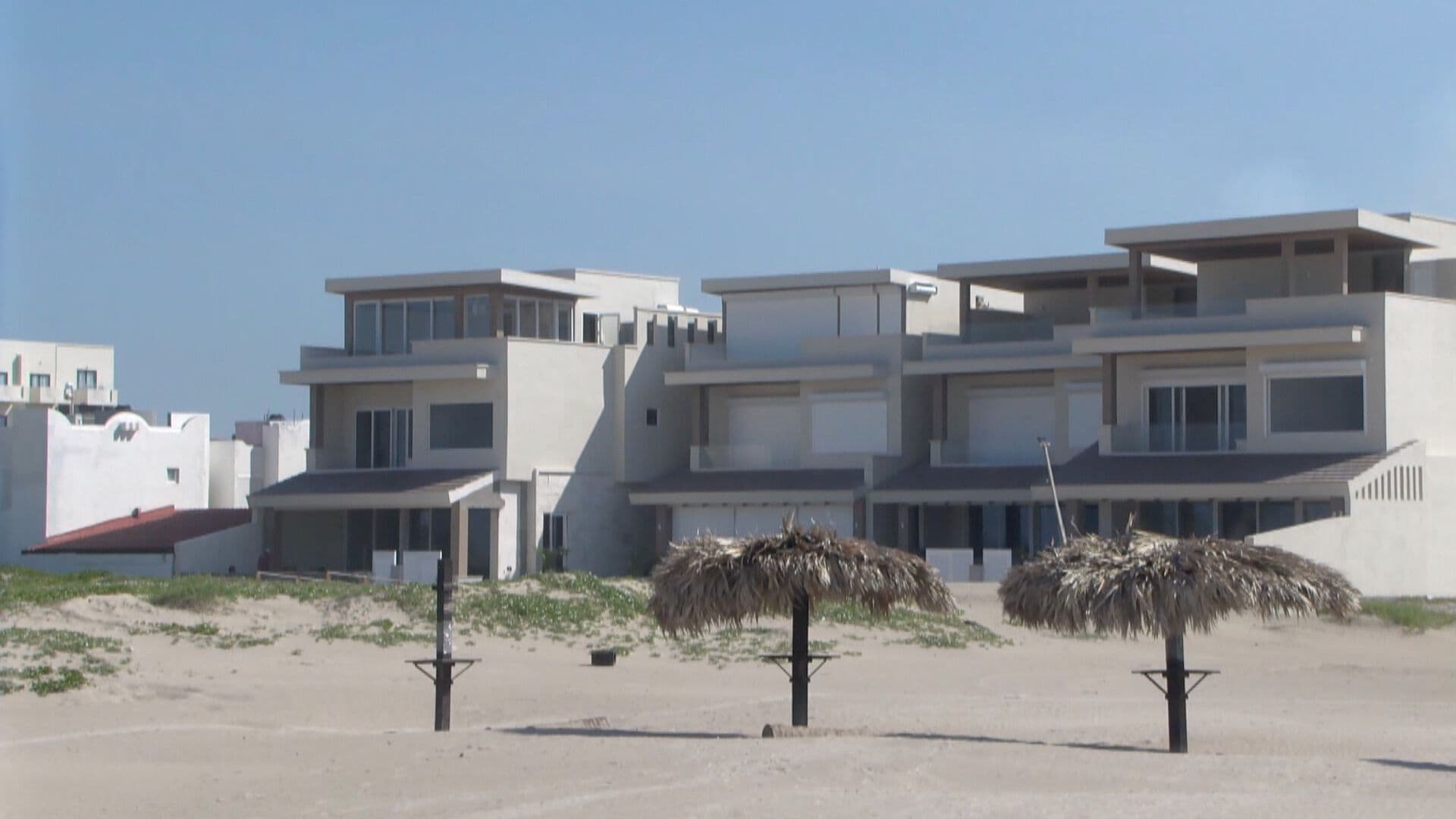 Clausuran Dos Obras en Playa Miramar