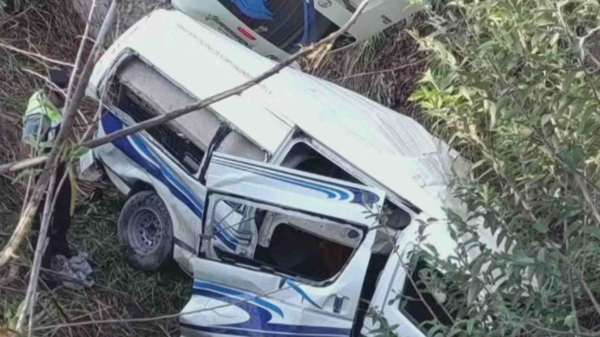 Volcadura de Camioneta en Oaxaca Deja 9 Lesionados Hoy 29 de Mayo