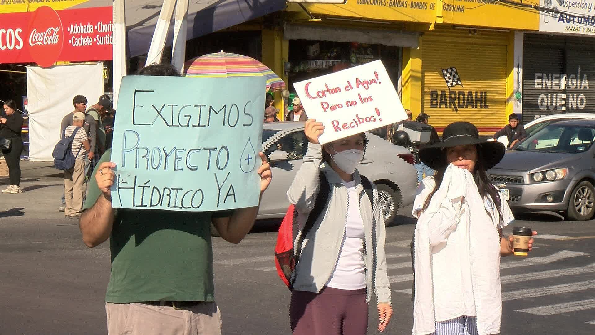 Vecinos del Sur Poniente de Zapopan se Manifiestan por Falta de Agua en Más de 50 Colonias