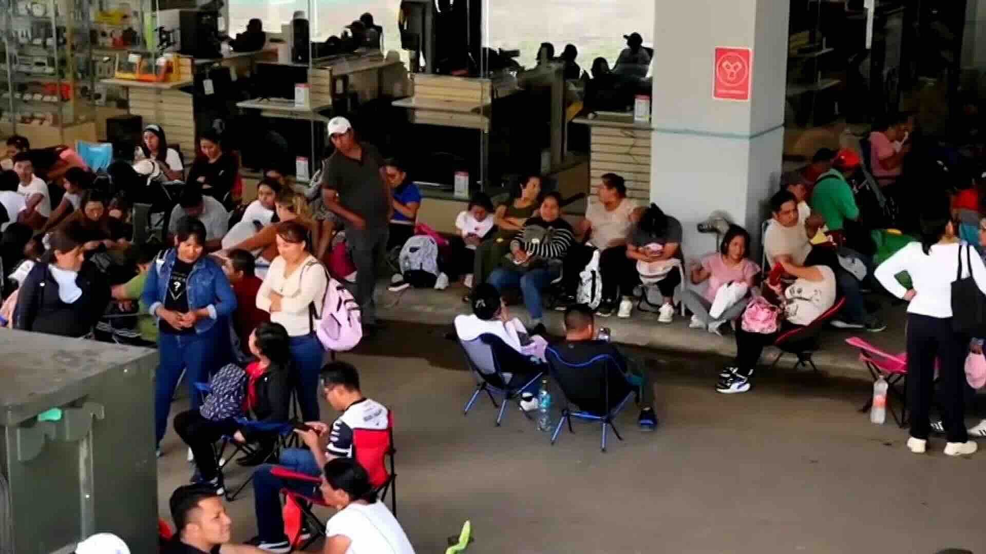 CNTE Bloquea Oficinas y Centros Comerciales en Oaxaca Durante Segunda Semana de Protestas